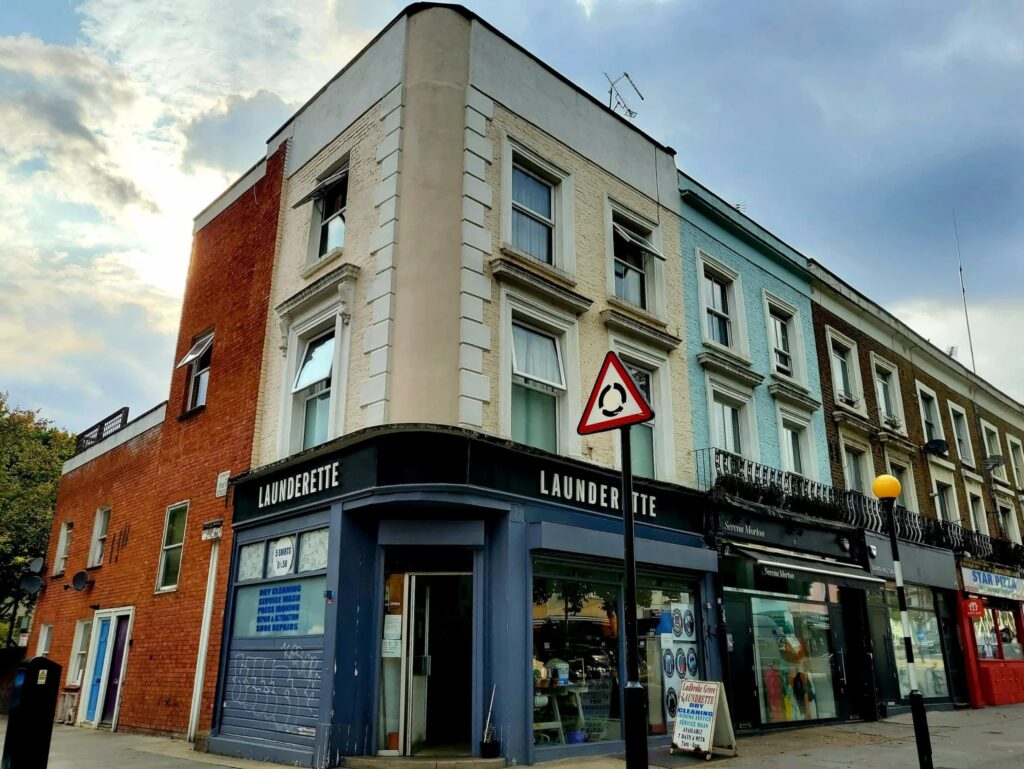 Ladbroke grove launderette-2